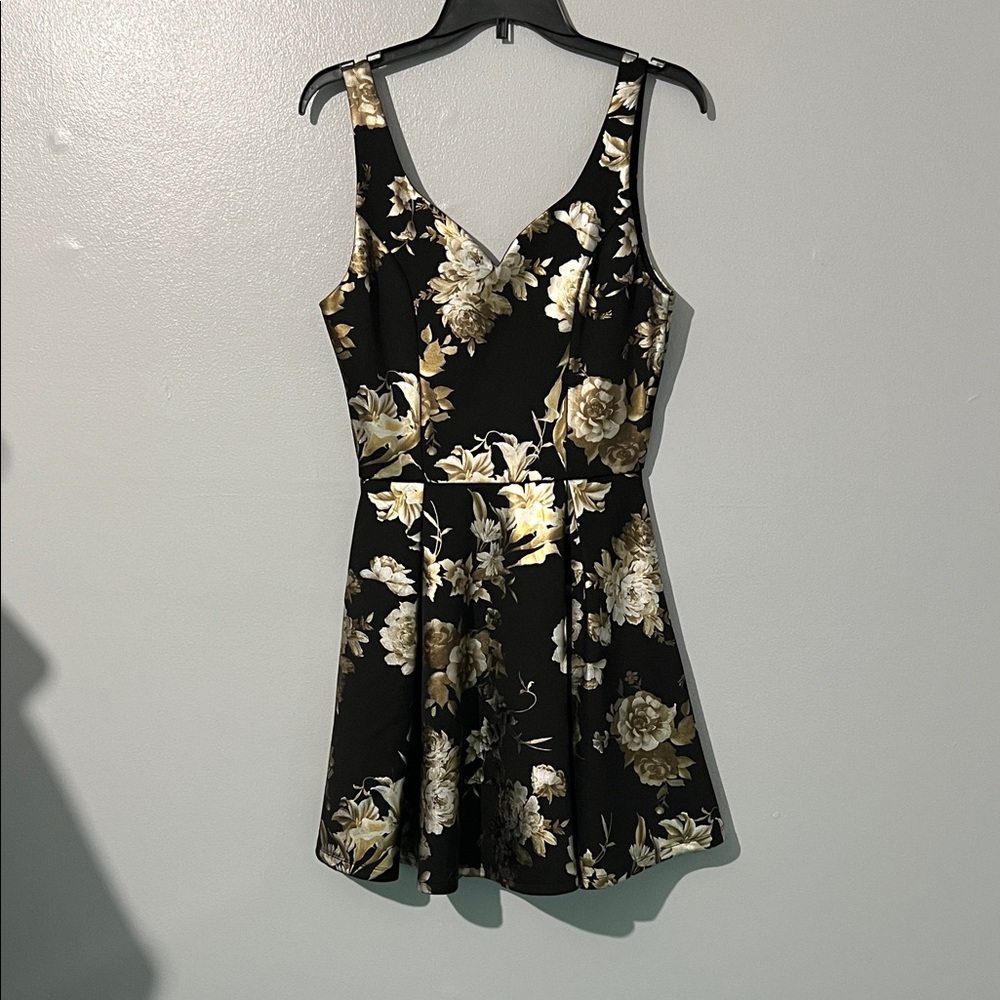 Francesca's Black and Gold Floral Mini Dress